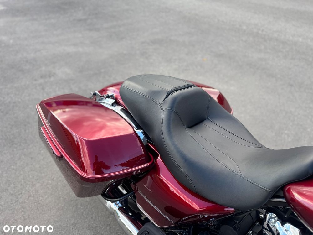 Harley-Davidson Touring Street Glide - 17