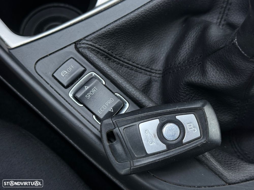 BMW 116 d EfficientDynamics Edition Sport Line - 12