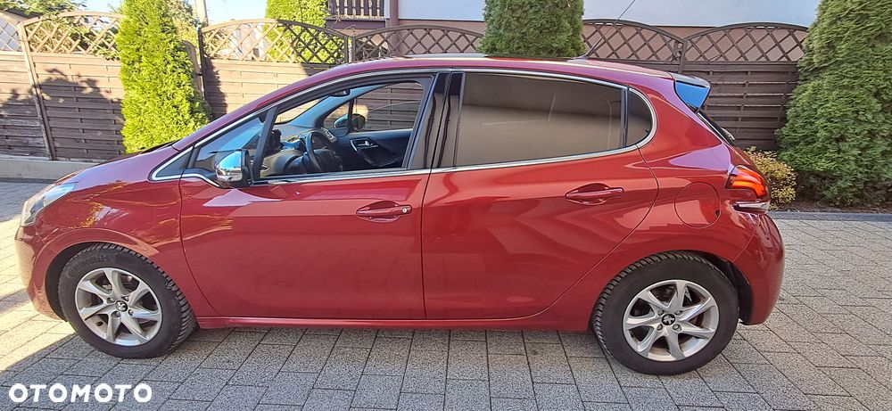 Peugeot 208 1.6 BlueHDi Allure S&S - 14