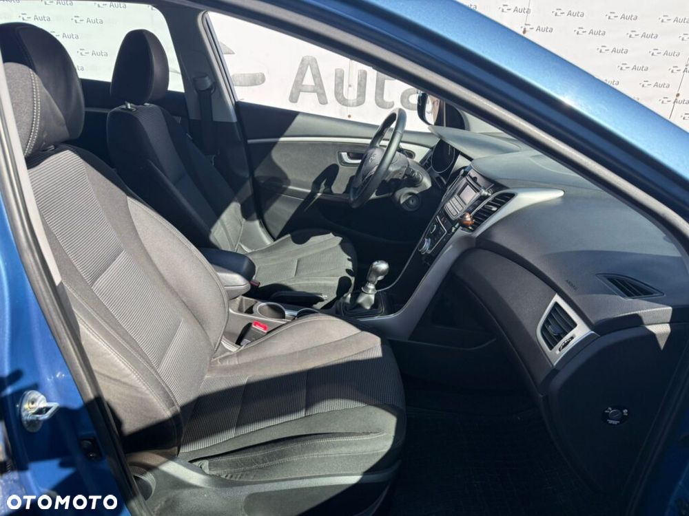 Hyundai i30 1.6 Classic - 16