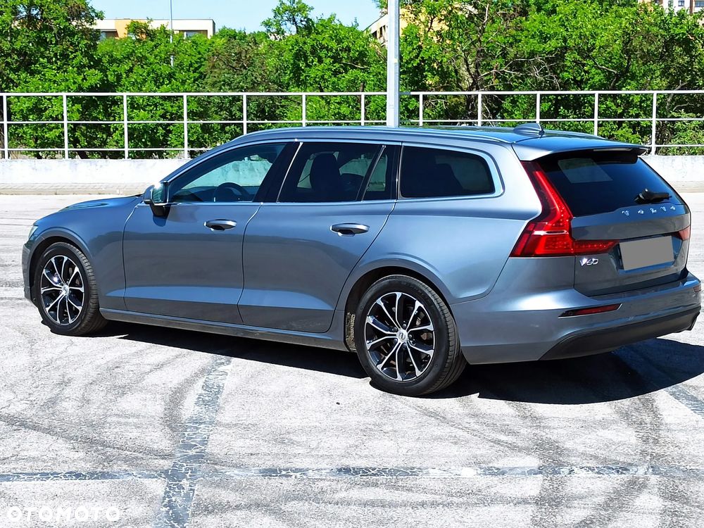 Volvo V60 D3 Geartronic Momentum - 25