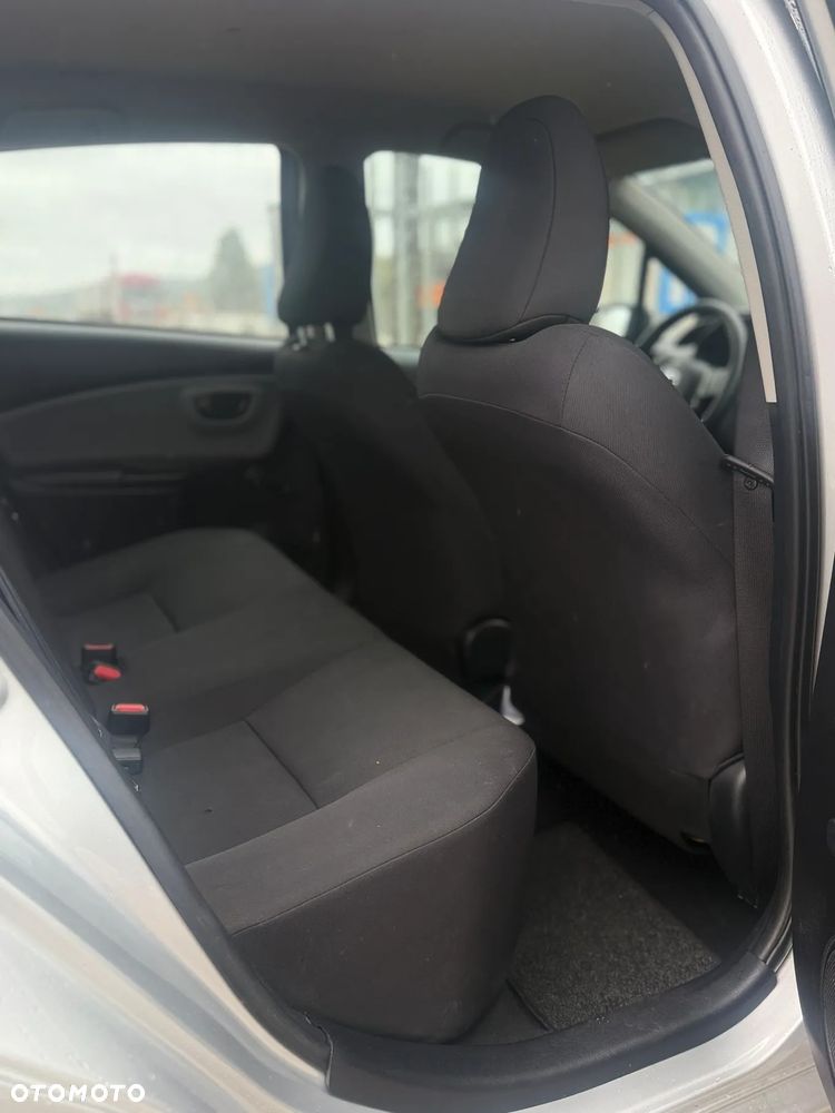 Toyota Yaris 1.0 Premium EU6 - 16