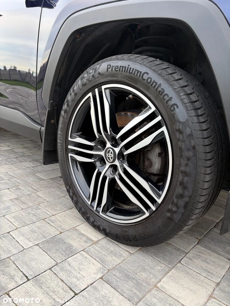 Toyota RAV4 - 3