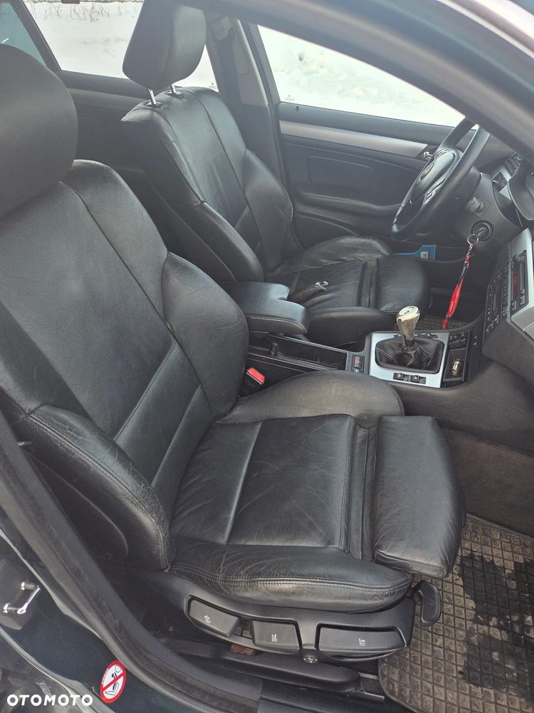 BMW Seria 3 330d - 26