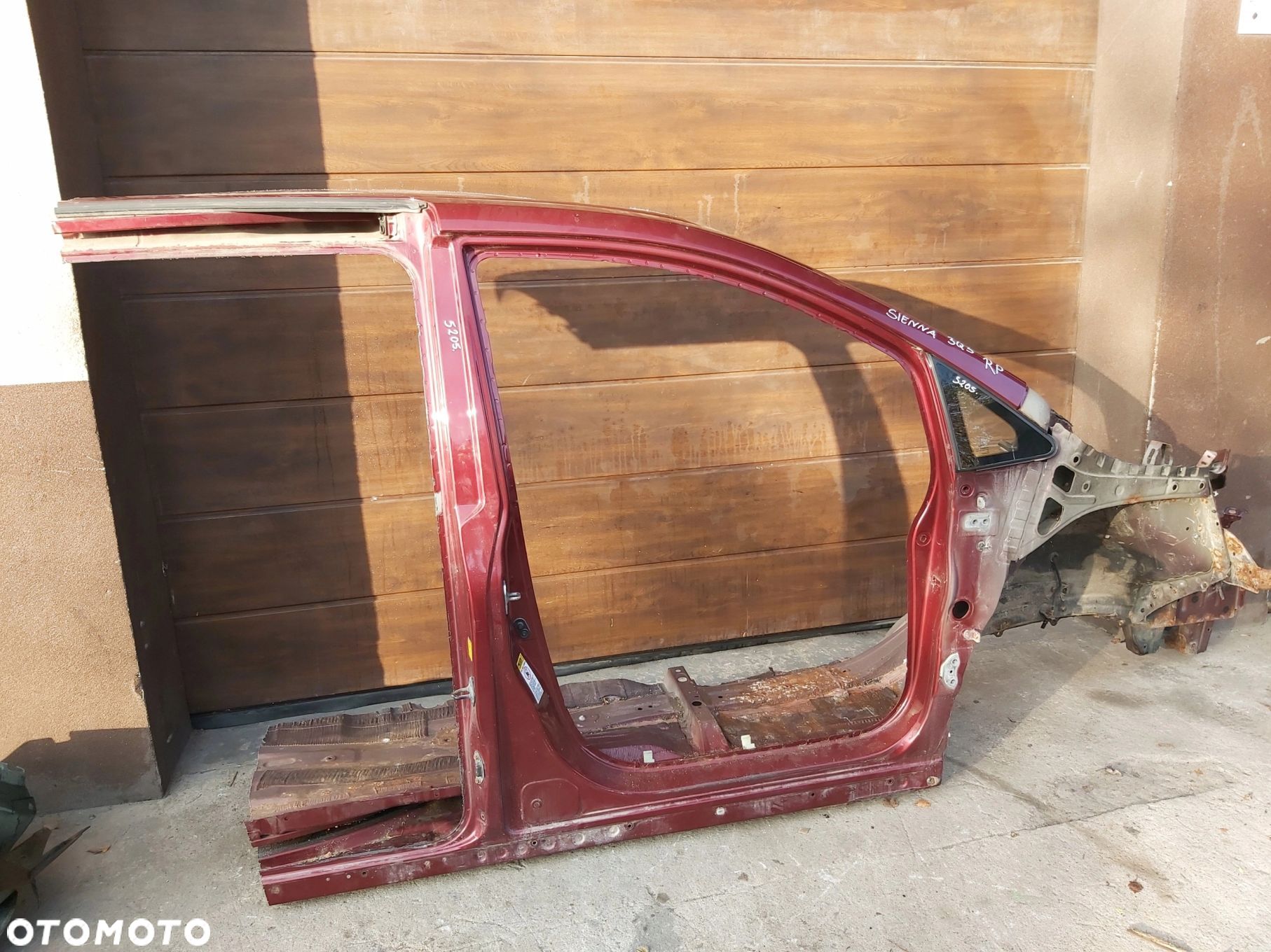 TOYOTA SIENNA ćwiartka słupek próg prawy 11-20 - 1