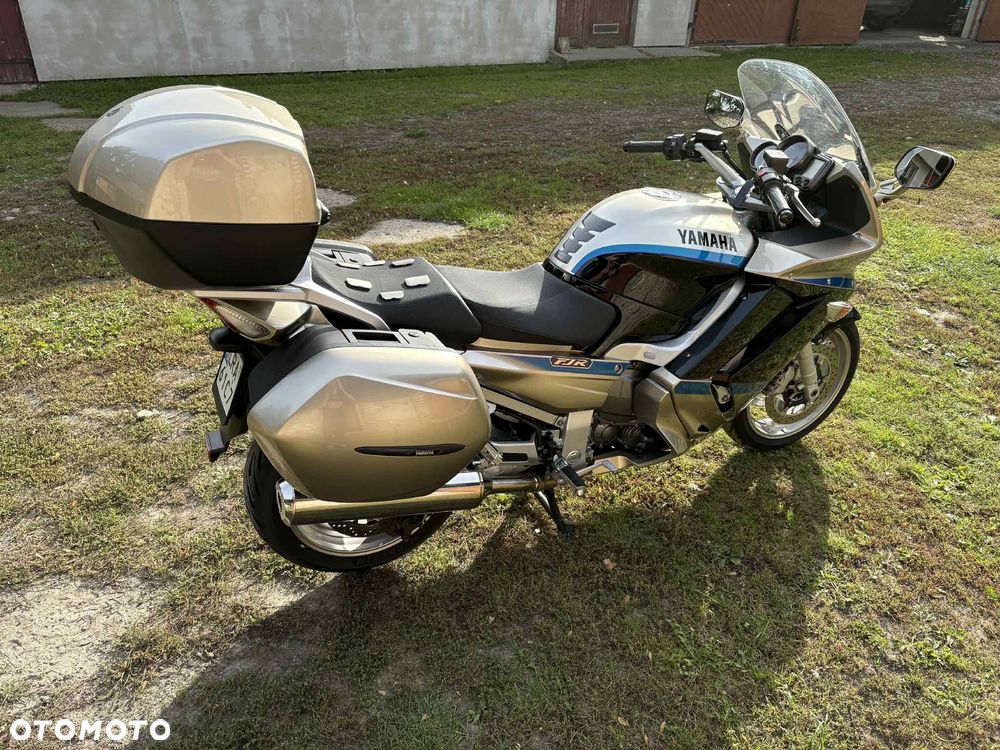 Yamaha FJR - 6
