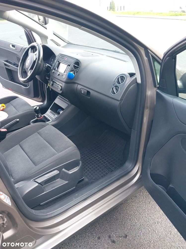 Volkswagen Golf Plus 1.6 TDI BlueMot Comfortline - 11