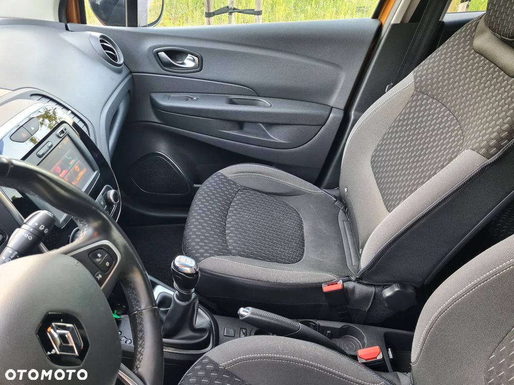 Renault Captur 1.2 Energy TCe Limited - 11
