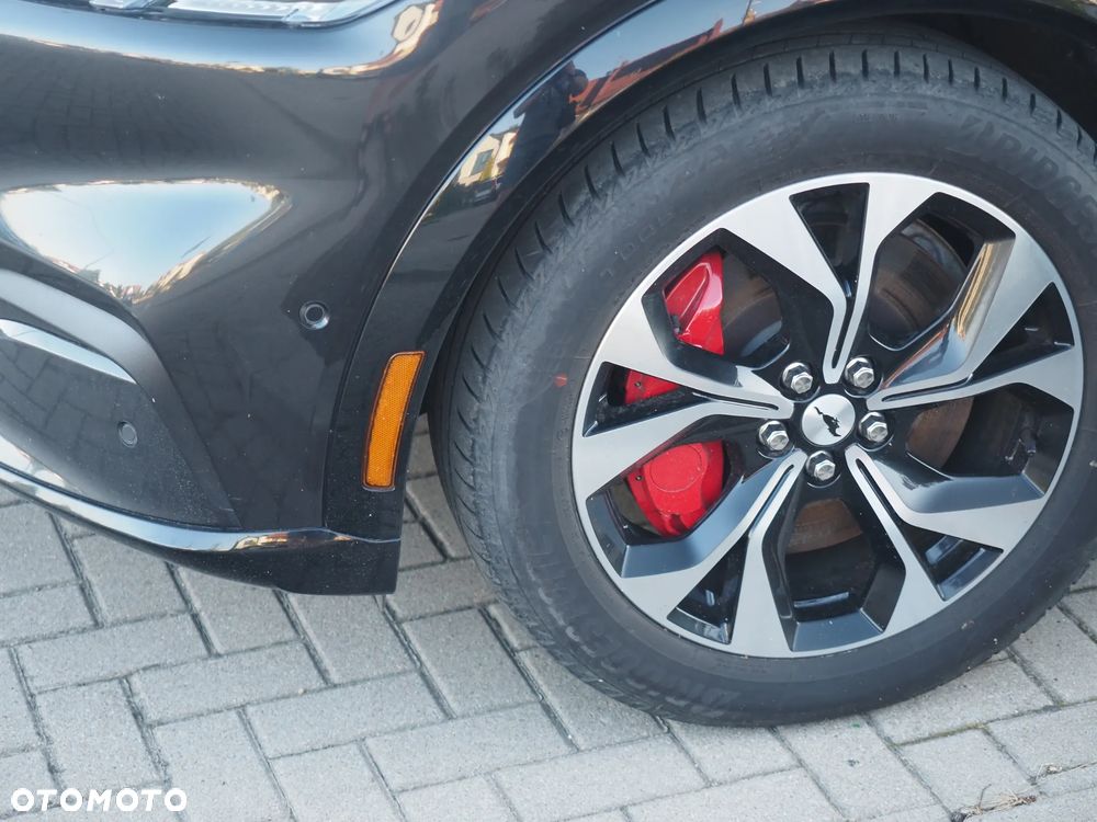Ford Mustang Mach-E AWD PREMIUM - 9
