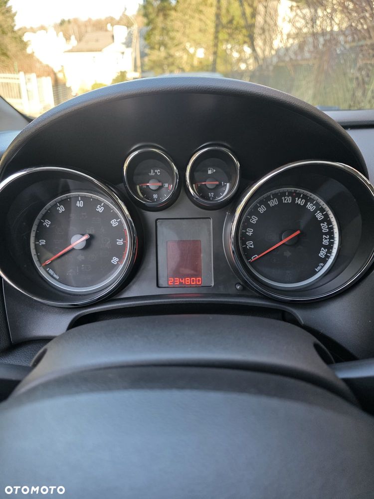 Opel Astra 1.6 - 17