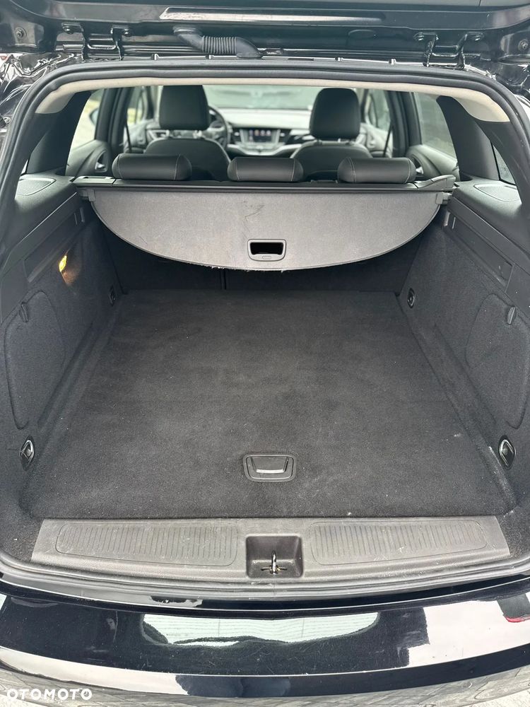 Opel Astra 1.4 T Elegance S&S - 11
