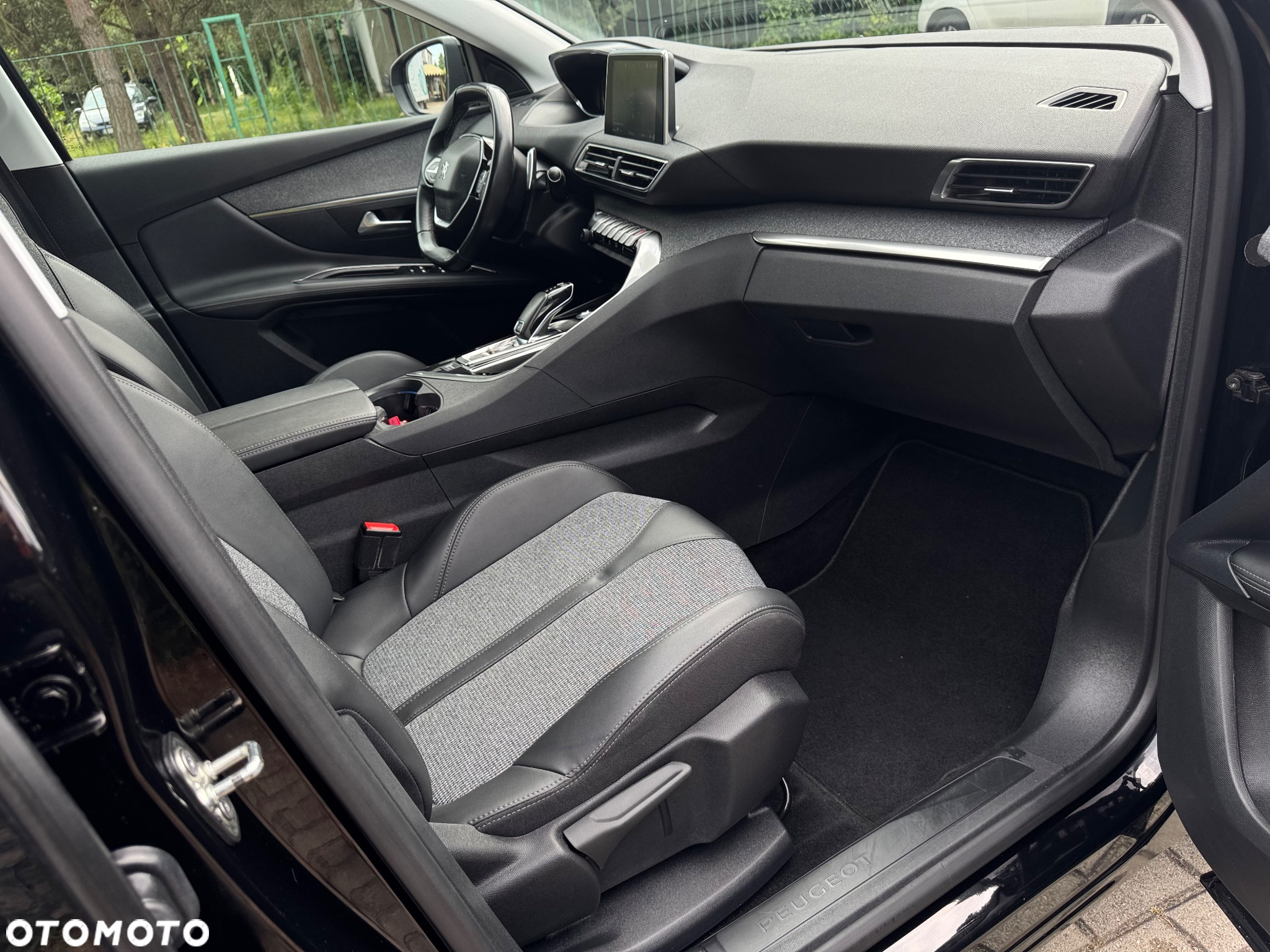 Peugeot 3008 1.5 BlueHDi GT Pack S&S EAT8 - 25