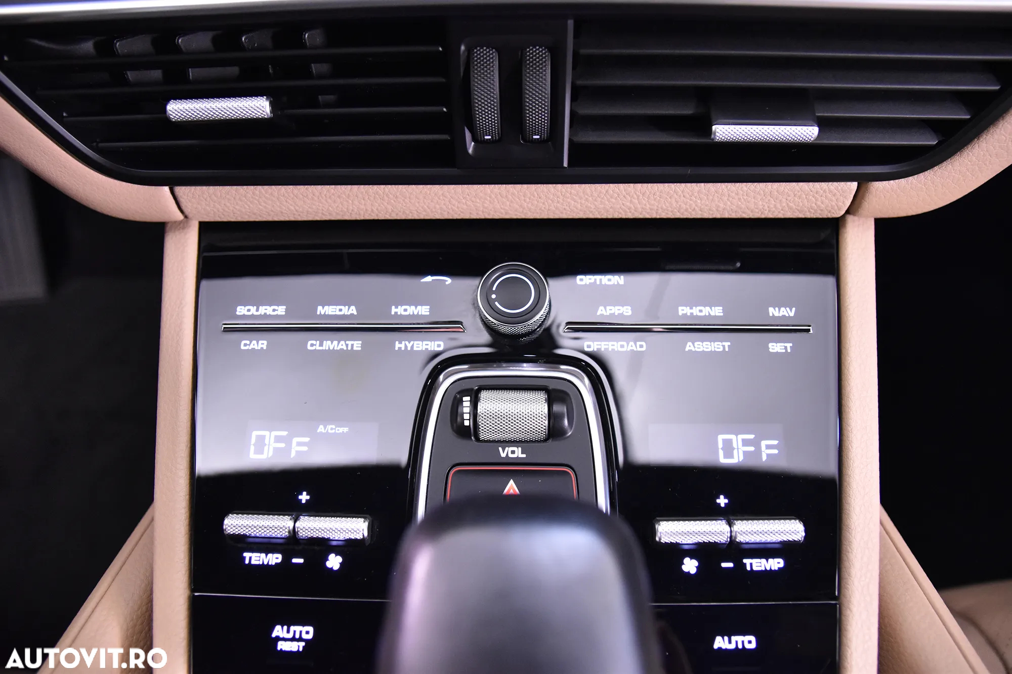 Porsche Cayenne - 18