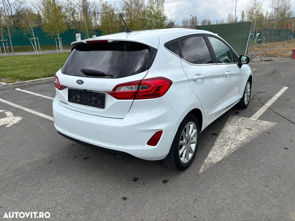 Ford Fiesta 1.0 EcoBoost Powershift Titanium - 4