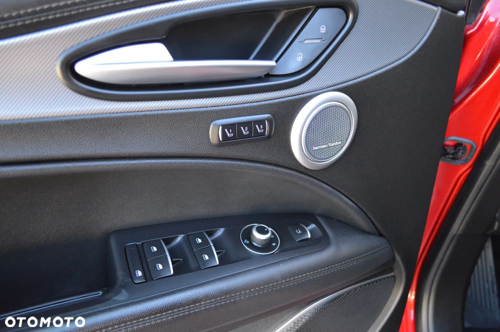 Alfa Romeo Stelvio 2.0 Turbo Veloce TI Q4 - 13