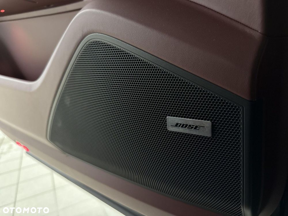 Porsche Cayenne - 20