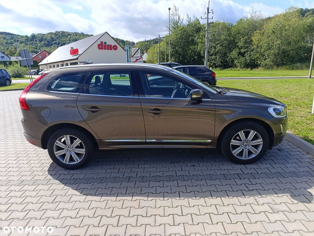 Volvo XC 60 - 4