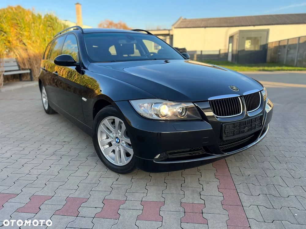 BMW Seria 3 320d DPF Touring - 3