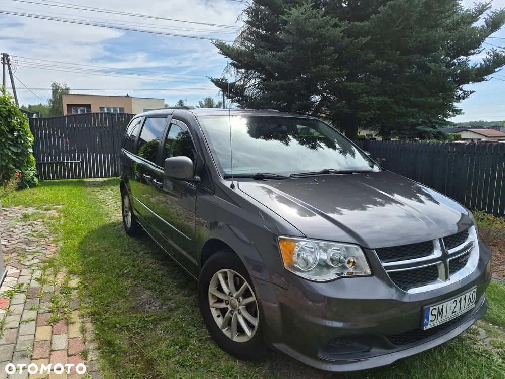 Dodge Grand Caravan - 2