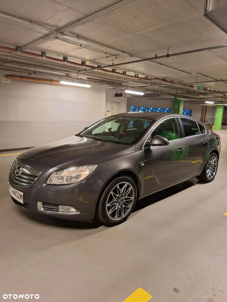 Opel Insignia - 1