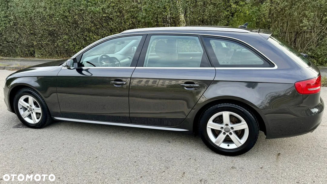Audi A4 Avant 2.0 TDI DPF multitronic Attraction - 8