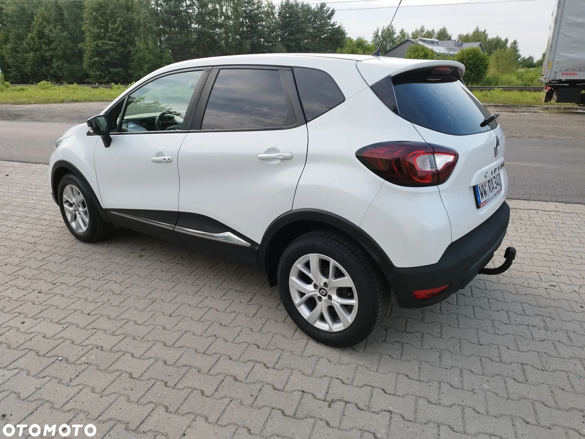 Renault Captur 0.9 Energy TCe Life EU6 - 24