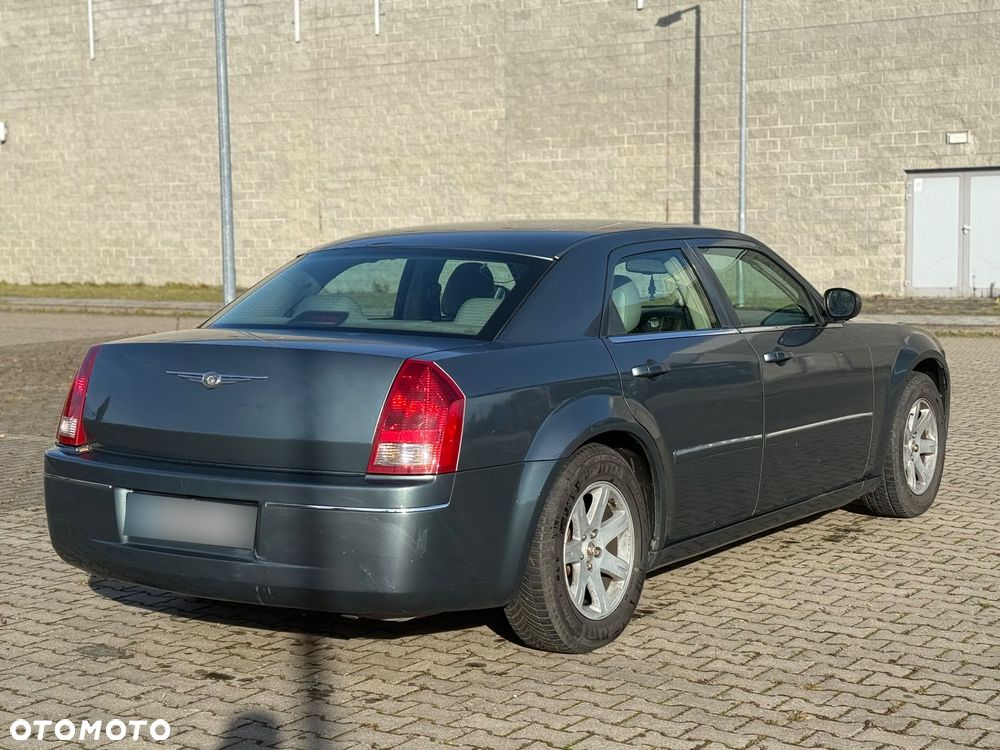 Chrysler 300C 3.5 V6 - 8