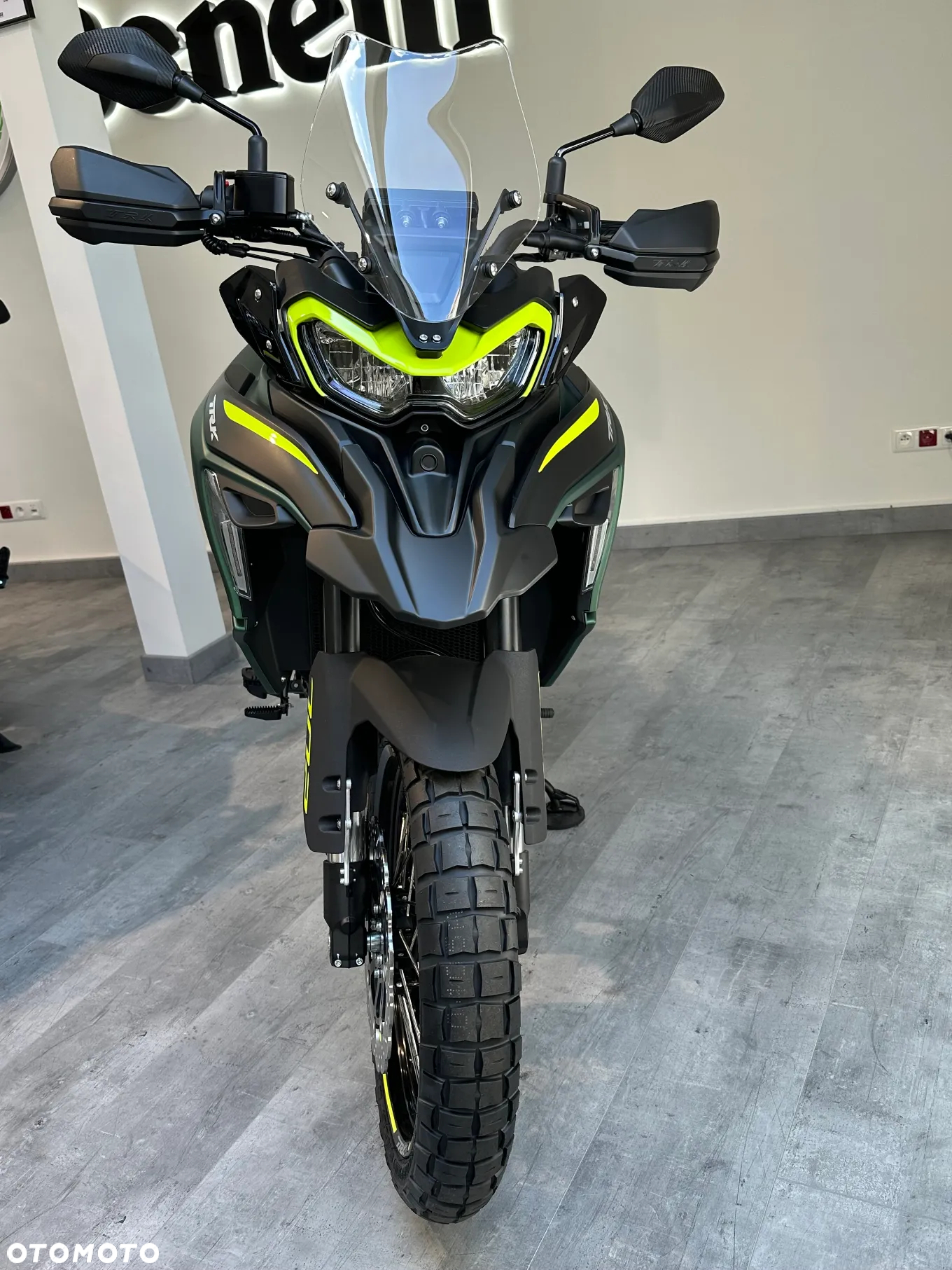 Benelli TRK 702X - 3