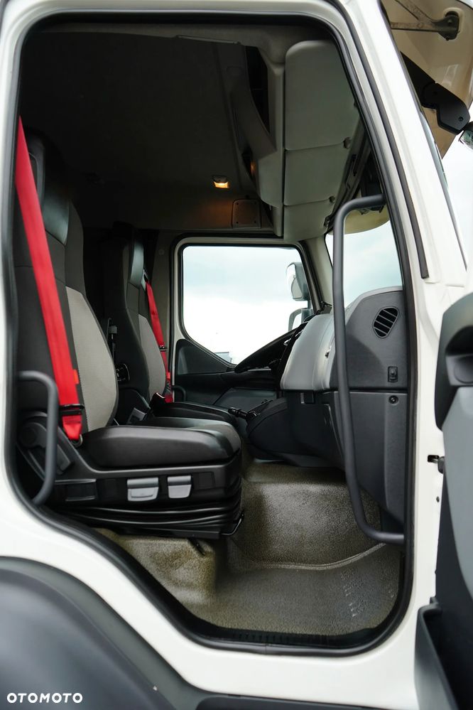 Renault / D 16 / 240 / ACC / E 6 / PLATFORMA / ŁAD. 10 060 KG - 9