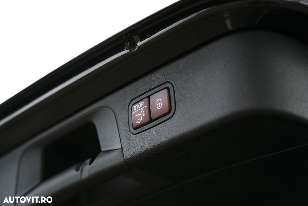 Mercedes-Benz GLC 300 d 4MATIC - 34