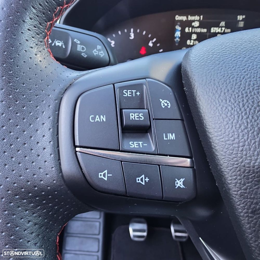 Ford Focus 1.5 TDCi ECOBlue ST-Line - 22