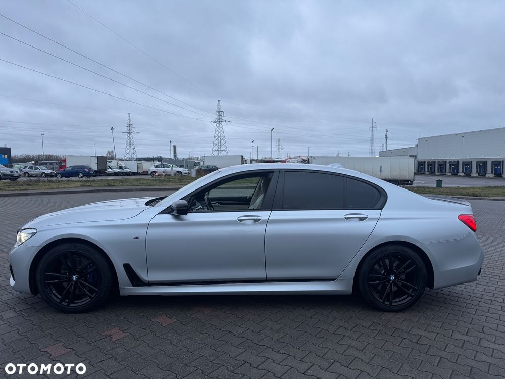 BMW Seria 7 730d xDrive - 23