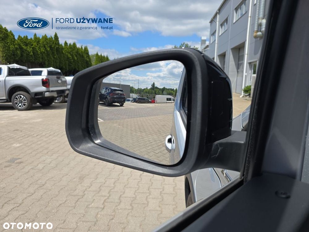 Ford Transit Connect - 23