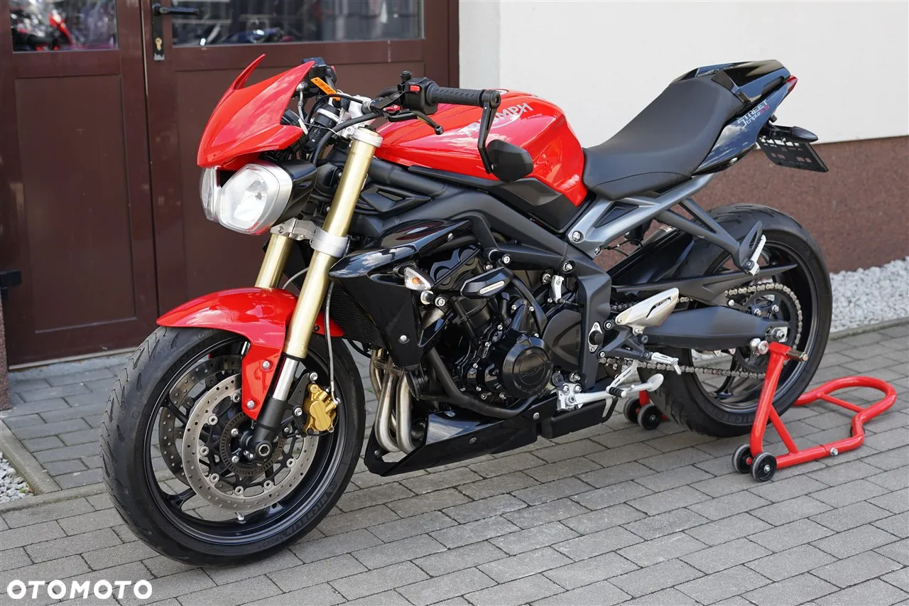 Triumph Street Triple - 21