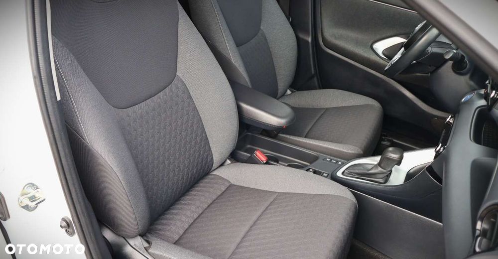 Toyota Yaris - 18