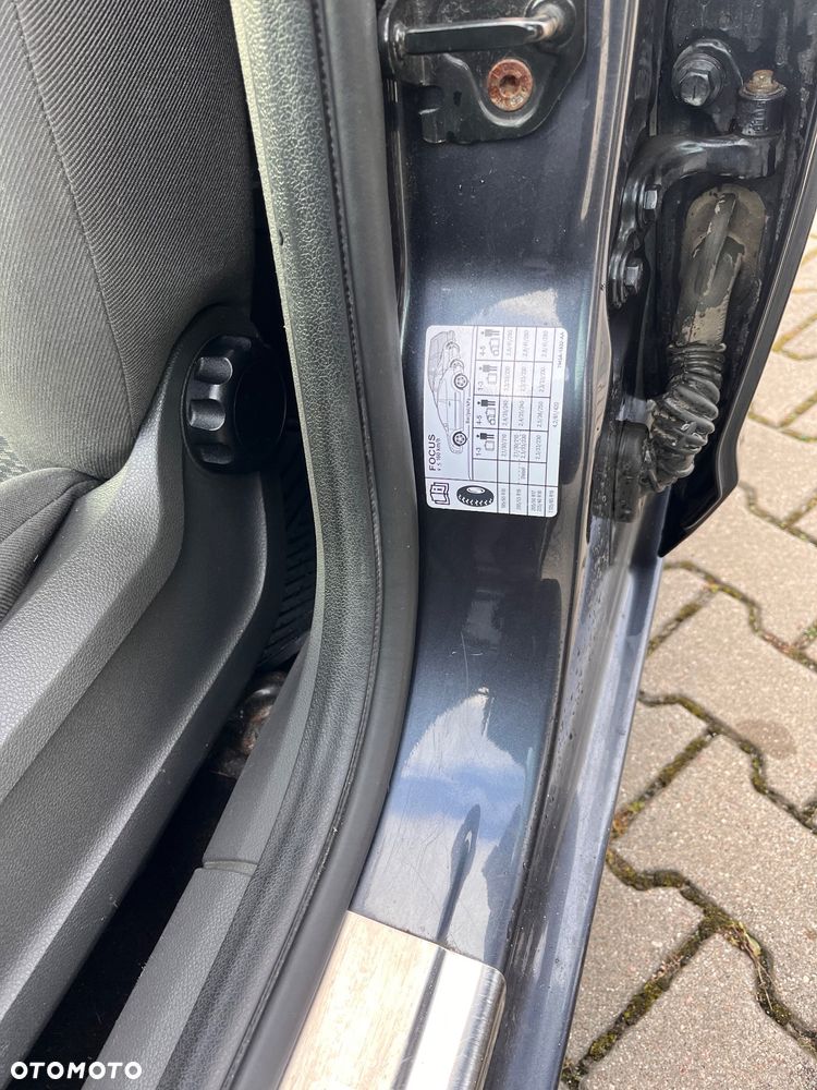 Ford Focus 1.8 TDCi Ambiente - 17