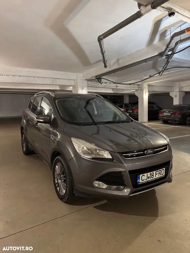 Ford Kuga 2.0 TDCi 4WD Powershift Titanium - 1