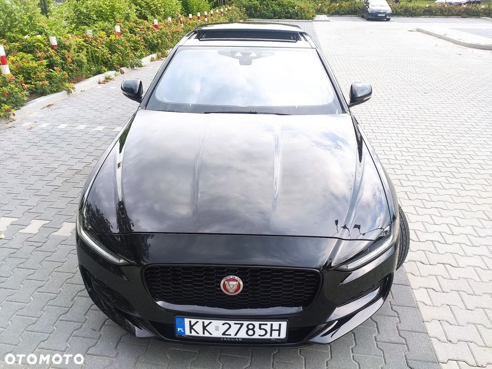 Jaguar XE P250 S - 11