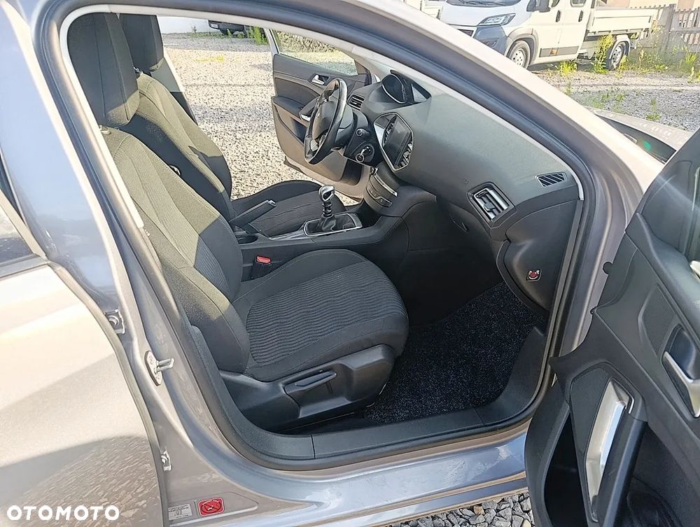 Peugeot 308 1.6 THP Access - 9