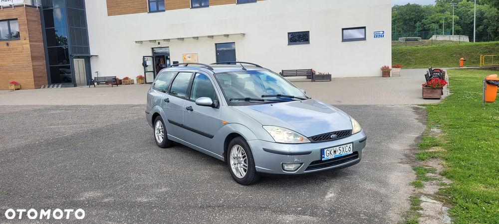 Ford Focus 1.6 Ghia - 2