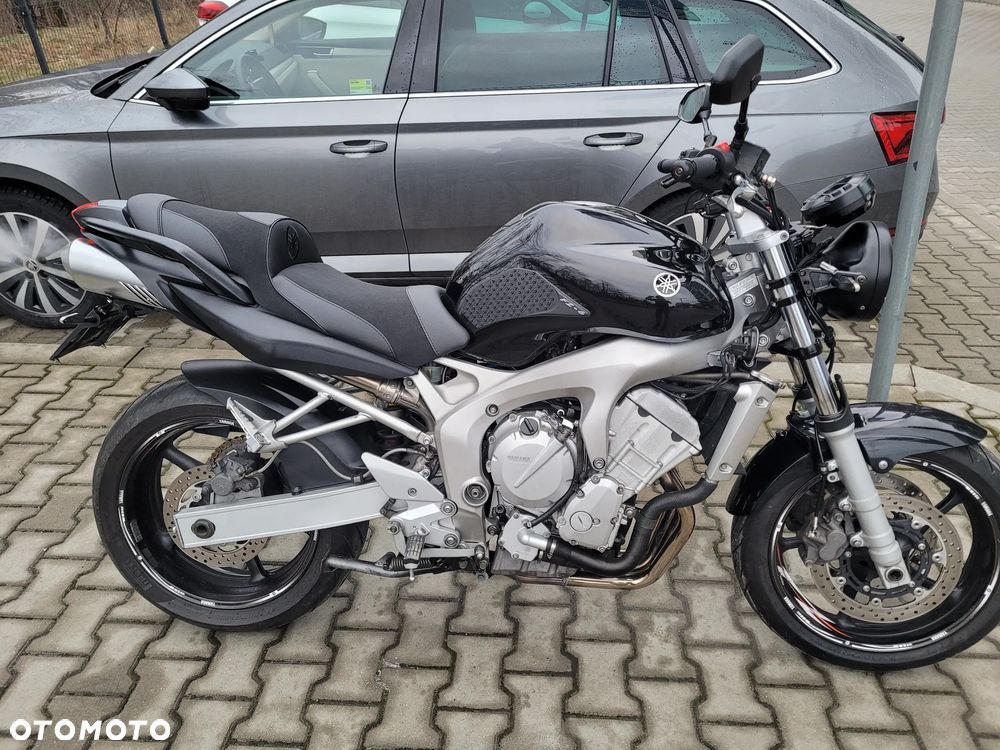 Yamaha FZ6 - 4