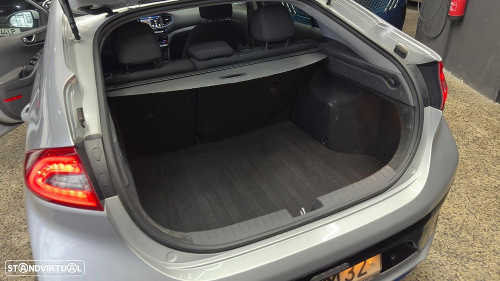 Hyundai Ioniq 1.6 GDI HEV Hybrid Tech - 34