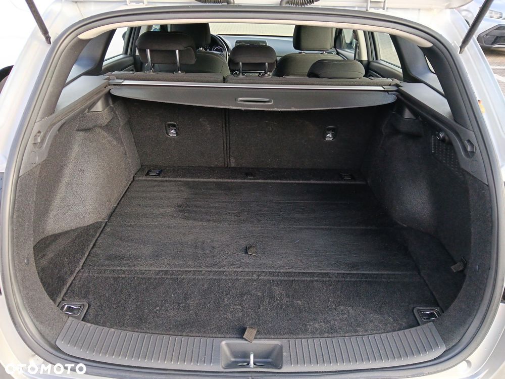 Hyundai i30 1.0 T-GDI Classic + DCT - 16