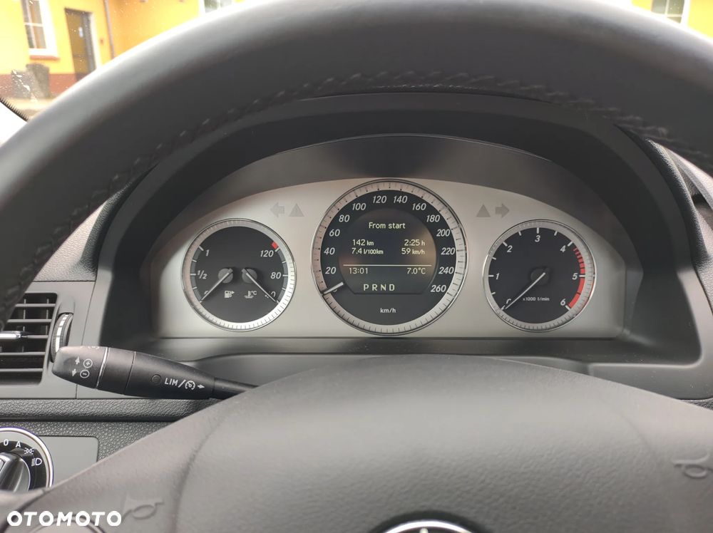 Mercedes-Benz Klasa C 320 T CDI 7G-TRONIC Avantgarde DPF Sport Edition - 10