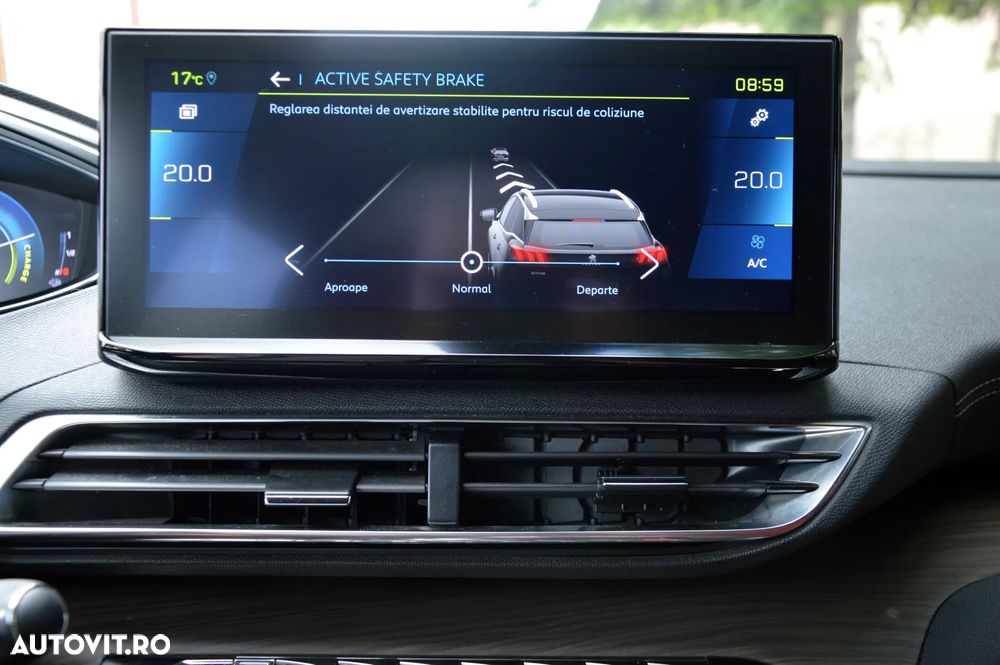Peugeot 3008 PHEV 300 EAT8 4X4 GT - 19
