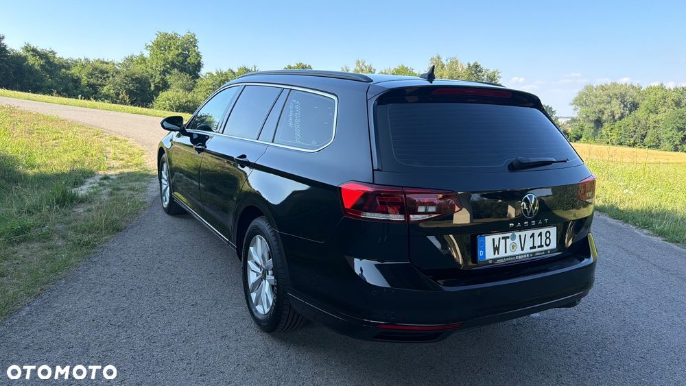 Volkswagen Passat 2.0 TDI SCR DSG - 16
