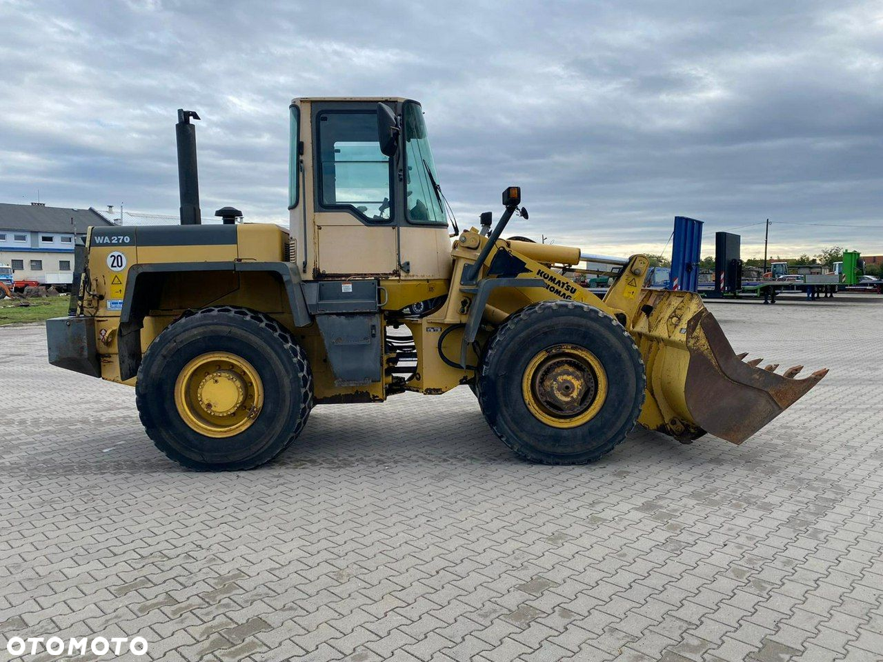 Komatsu Komatsu WA 270-3 ładowarka fadroma - 6