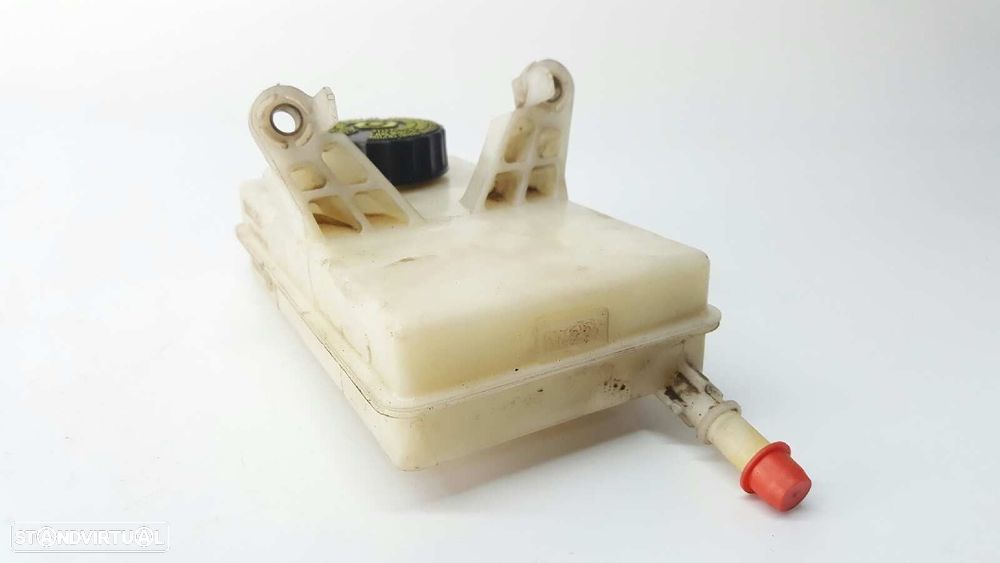 DEPÓSITO SERVO PEUGEOT 3008 PREMIUM - 4