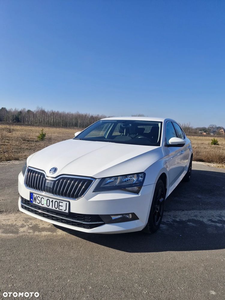 Skoda Superb 1.6 TDI DSG Ambition - 9