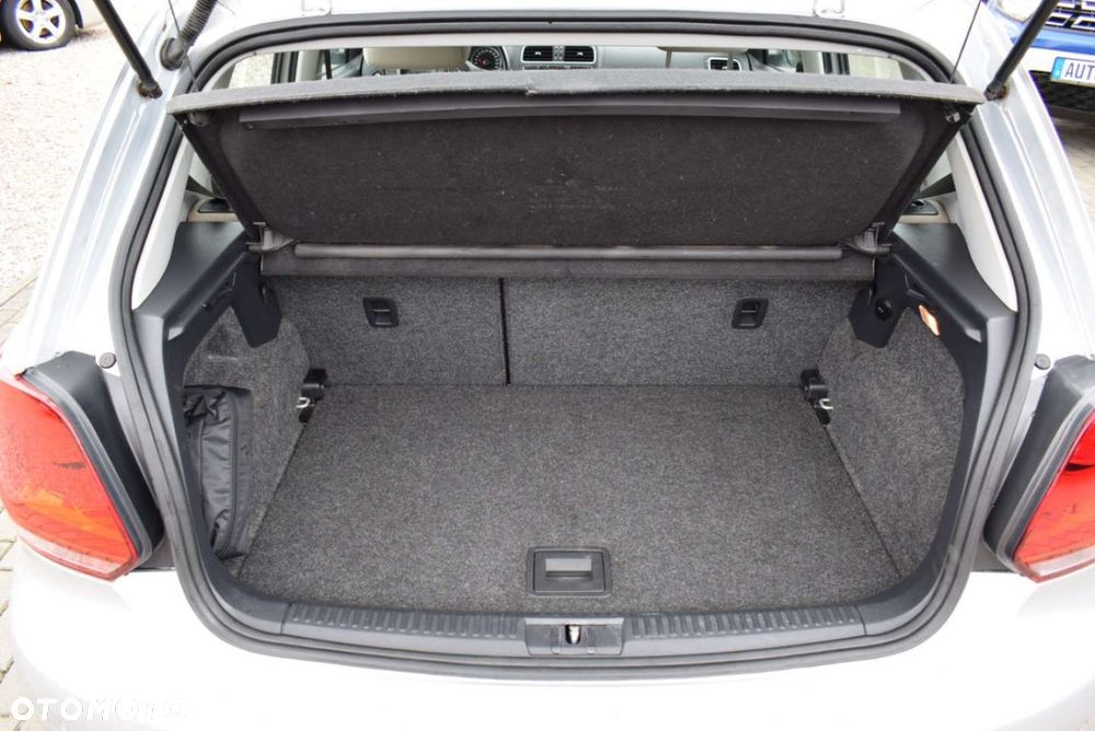 Volkswagen Polo - 12